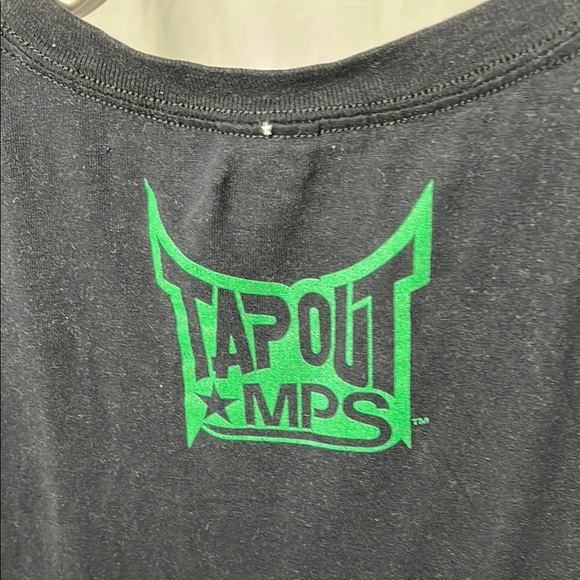 Tapout Black and Green Graphic T-Shirt Y2K - Picture 7 of 8